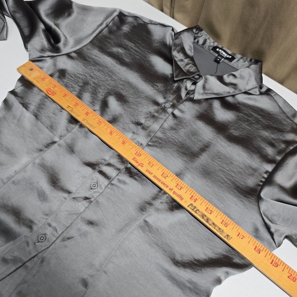 Express Portofino Shirt Womens‎ Medium Gray Satin Polyester Button Up Office - Picture 11 of 14